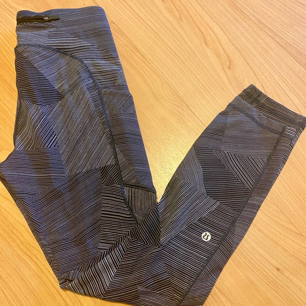 Fast and Free lululemon size 6